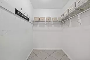 1010 Indian Beach Dr Dr, Sarasota, FL 34234 - Photo 23