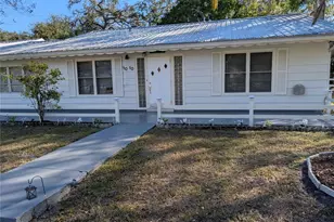 1010 Indian Beach Dr Dr, Sarasota, FL 34234 - Photo 11