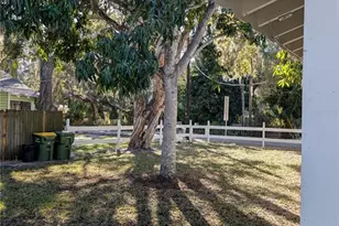 1010 Indian Beach Dr Dr, Sarasota, FL 34234 - Photo 43