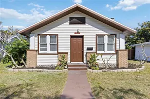 2710 3rd Ave W, Bradenton, FL 34205 - Photo 1