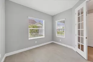 2617 Star Apple Wy, Sarasota, FL 34240 - Photo 11