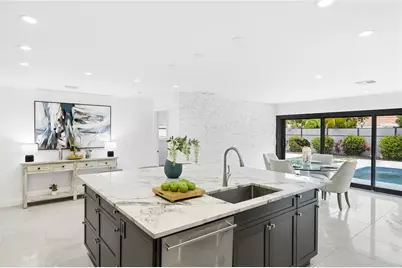 526 Bird Key Drive, Sarasota, FL 34236 - Photo 25