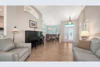 8972 Huntington Pointe Drive, Sarasota, FL 34238 - Photo 5