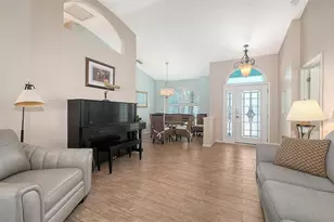 8972 Huntington Pointe Dr, Sarasota, FL 34238 - Photo 5