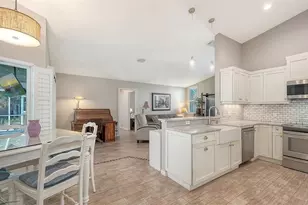 8972 Huntington Pointe Dr, Sarasota, FL 34238 - Photo 9