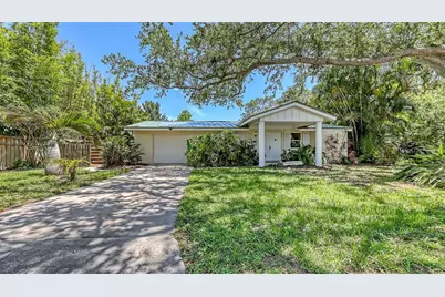 626 46th Street, Sarasota, FL 34234 - Photo 1