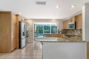 626 46th St, Sarasota, FL 34234 - Photo 9