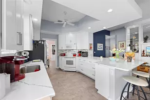 5735 Wilena Pl, Sarasota, FL 34238 - Photo 9