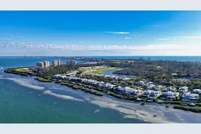 3530 Mistletoe Lane, Longboat Key, FL 34228 - Photo 39