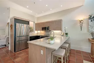 3530 Mistletoe Ln, Longboat Key, FL 34228 - Photo 19