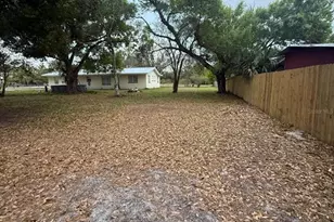 1327 SE Vermont Ave, Arcadia, FL 34266 - Photo 9