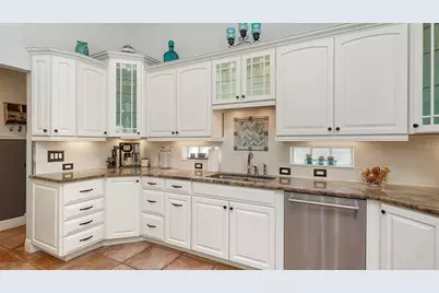 2098 Palm View Road, Sarasota, FL 34240 - Photo 17