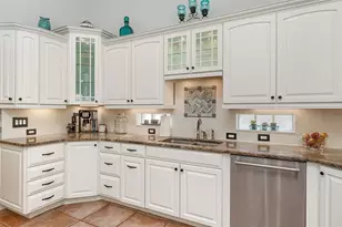 2098 Palm View Rd, Sarasota, FL 34240 - Photo 17