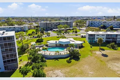 4460 Ironwood Circle #301A, Bradenton, FL 34209 - Photo 7