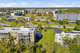 4460 Ironwood Circle, Bradenton, FL 34209 - Photo 5