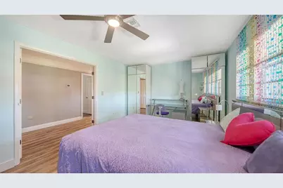 3783 Beneva Oaks Boulevard, Sarasota, FL 34238 - Photo 23