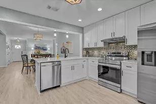 3810 42nd Ave W, Bradenton, FL 34205 - Photo 5