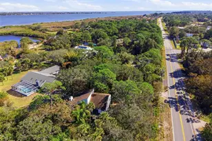 2070 S Courtenay Pkwy, Merritt Island, FL 32952 - Photo 33