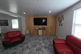 2839 Olympic St, Sarasota, FL 34231 - Photo 9