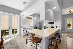 5811 Wilena Pl, Sarasota, FL 34238 - Photo 7