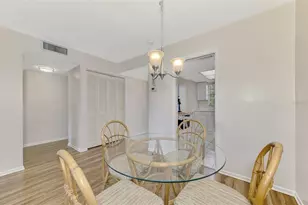 102 Capri Isles Blvd, Venice, FL 34292 - Photo 15