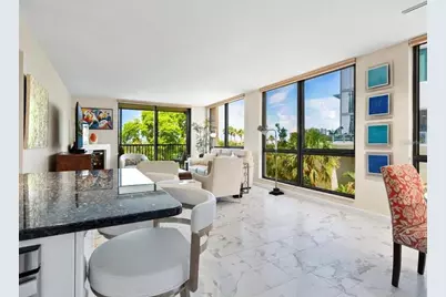 707 S Gulfstream Avenue #301, Sarasota, FL 34236 - Photo 9