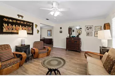 1306 70th Street W, Bradenton, FL 34209 - Photo 9