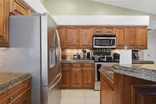 2304 Goya Dr, Nokomis, FL 34275 - Photo 9