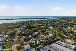 2304 Goya Dr, Nokomis, FL 34275 - Photo 21