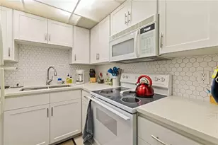 244 Saint Augustine Ave, Venice, FL 34285 - Photo 11