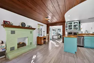 2612 Mulberry Terrace, Sarasota, FL 34239 - Photo 9