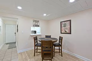 3563 Lake Bayshore Dr, Bradenton, FL 34205 - Photo 11