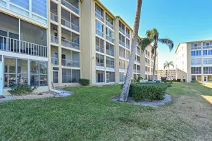 3563 Lake Bayshore Dr, Bradenton, FL 34205 - Photo 39