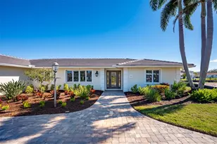 548 Gunwale Ln, Longboat Key, FL 34228 - Photo 13