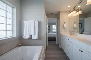 548 Gunwale Ln, Longboat Key, FL 34228 - Photo 25