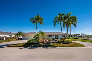 548 Gunwale Ln, Longboat Key, FL 34228 - Photo 5