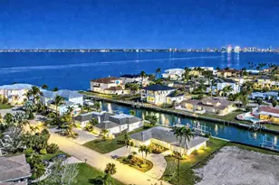 548 Gunwale Ln, Longboat Key, FL 34228 - Photo 3