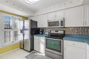 4514 Weybridge, Sarasota, FL 34235 - Photo 5