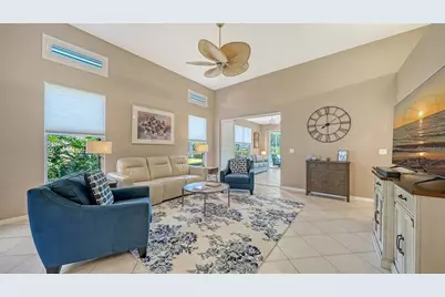 4028 Jardin Lane, Sarasota, FL 34238 - Photo 9