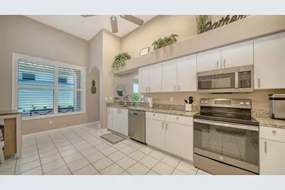 4028 Jardin Lane, Sarasota, FL 34238 - Photo 19