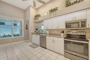 4028 Jardin Ln, Sarasota, FL 34238 - Photo 19