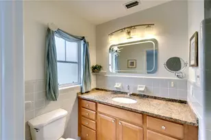 9820 Royal Palm Dr, Bradenton, FL 34210 - Photo 15