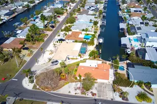 9820 Royal Palm Dr, Bradenton, FL 34210 - Photo 27