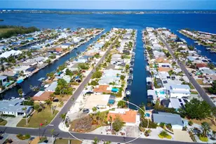 9820 Royal Palm Dr, Bradenton, FL 34210 - Photo 1