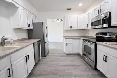 6000 Dr Martin Luther King Jr Street N, Saint Petersburg, FL 33703 - Photo 5