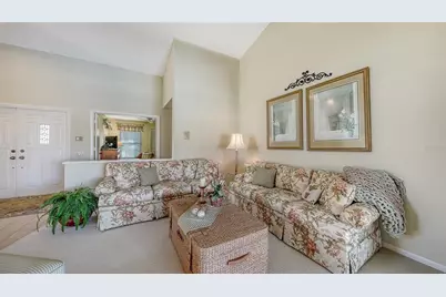 3941 Prairie Dunes Drive, Sarasota, FL 34238 - Photo 7