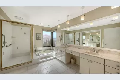 3941 Prairie Dunes Drive, Sarasota, FL 34238 - Photo 29