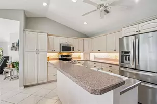 155 Coco Palm Dr, Venice, FL 34292 - Photo 9