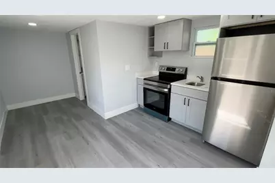2105 N Allendale Avenue #A, Sarasota, FL 34234 - Photo 3