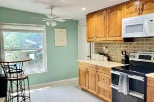 10595 104th Ave, Largo, FL 33773 - Photo 11